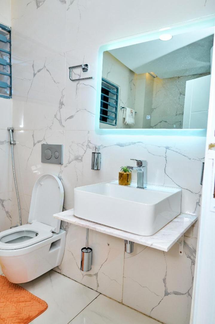 Reddington By Jvte Aparthotel Ντουάλα Εξωτερικό φωτογραφία