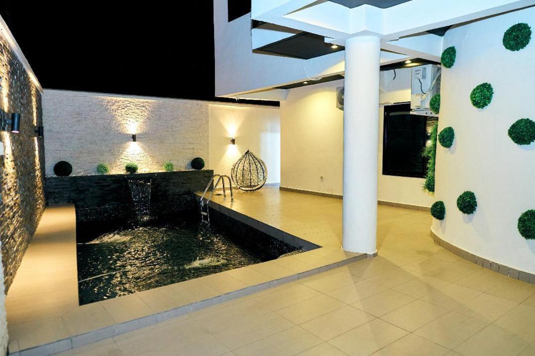 Reddington By Jvte Aparthotel Ντουάλα Εξωτερικό φωτογραφία